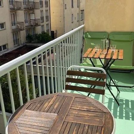 Apartmán Lumineux Avec Balcon, Proche Centre-ville Et Cures, Parking Inclus, Ideal Pour 2 Personnes - Fr-1-703-155 *